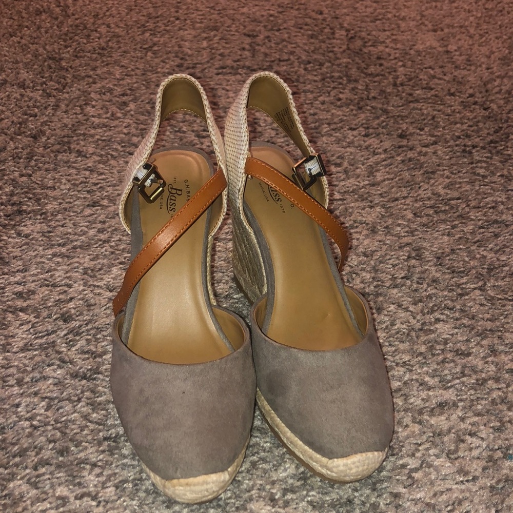 Super cute wedges from bass size 5